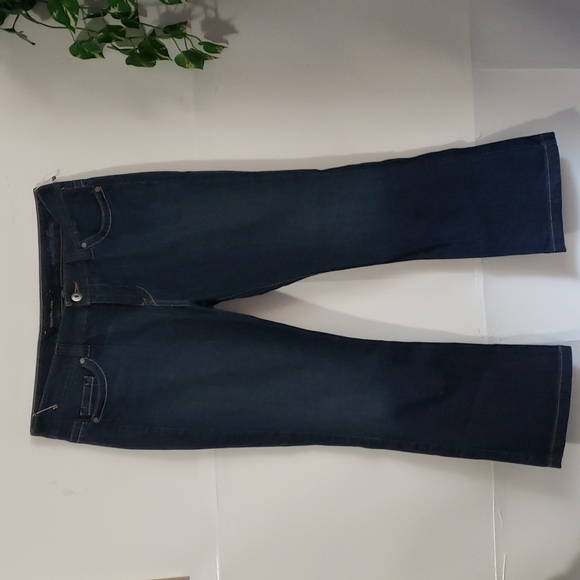 Calvin Klein Modern Flare Jean's - Picture 6 of 10